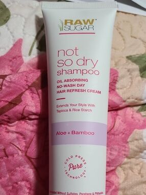 Raw Sugar Not So Dry Shampoo - Aloe + Bamboo (White/Pink)